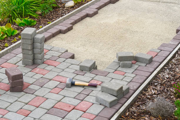 Best Professional Driveway Pavers  in Manhasset Hills, NY